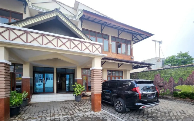 Fajar Indah Hotel Mitra RedDoorz