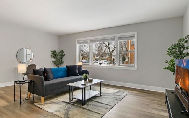 Fascinating 1BR Apartment in Skokie