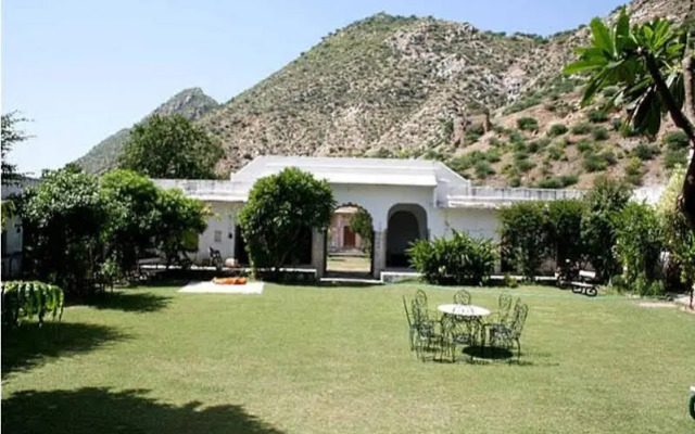 Hotel Khatana Palace