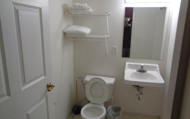 Riverview Suites Apartments