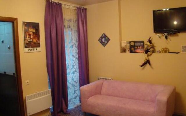 Pin Guest House