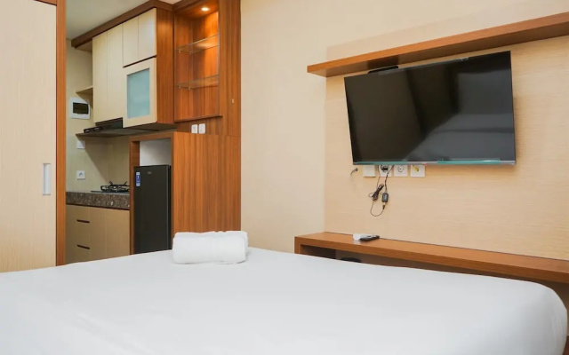 Nice And Fancy Studio Apartment At B Residence