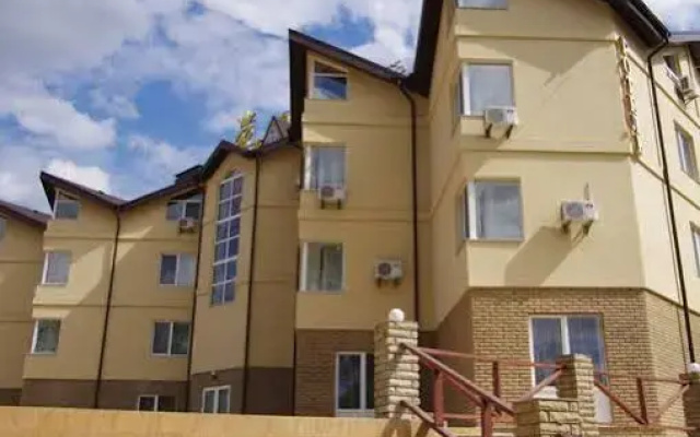 Vlada Hotel