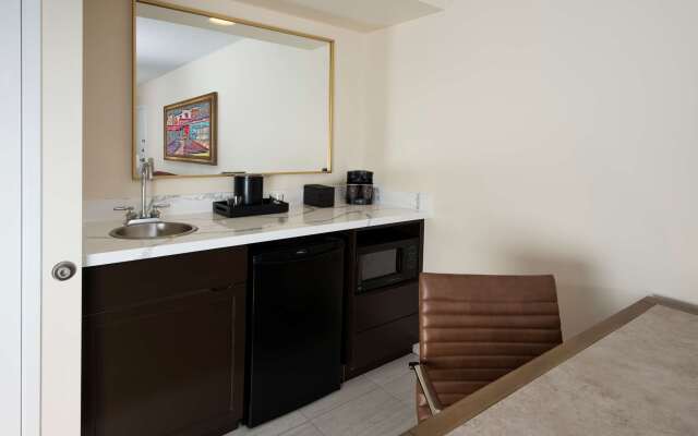 Embassy Suites by Hilton Phoenix Scottsdale