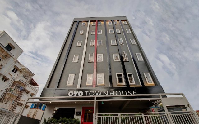 OYO Townhouse 149 Siri Residency Hebbal
