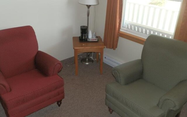 Hopewell Rocks Motel & Country Inn