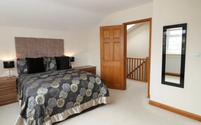 Bryn Derw Holiday Cottage