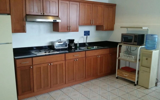 Borinquen Beach Inn
