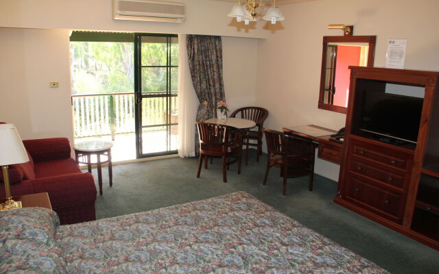 The Lawson Riverside Suites