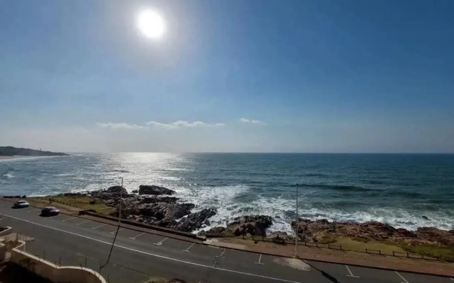 Santorini 206B -Margate RSA
