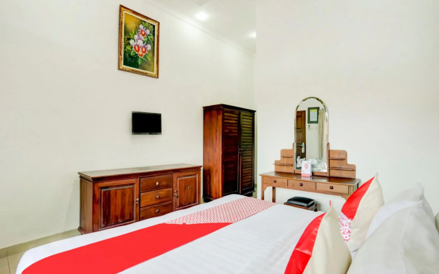 Super OYO 3261 Hotel Ratu