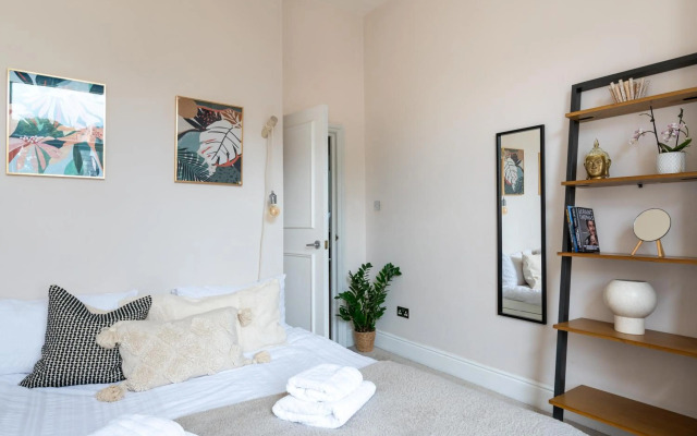 Entire 2 Bedroom Apartment In Central Cardiff