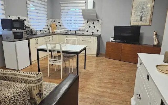 Smakhouse Studio Description