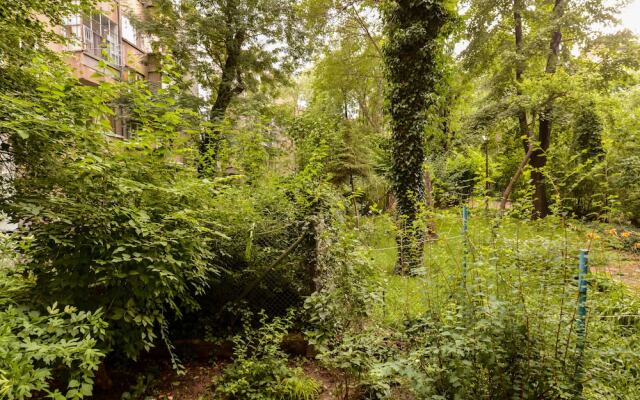 FM Premium 2-BDR Apartment - Pistachio