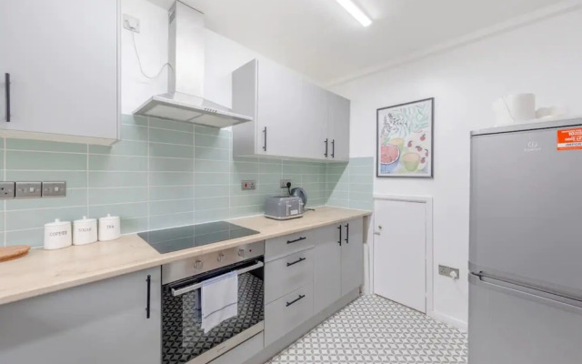 Central 3 Bedroom House With Garden