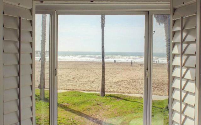 Venice on the Beach Hotel
