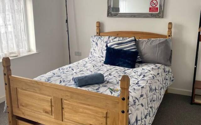 Charming 1-bed Studio in Coventry