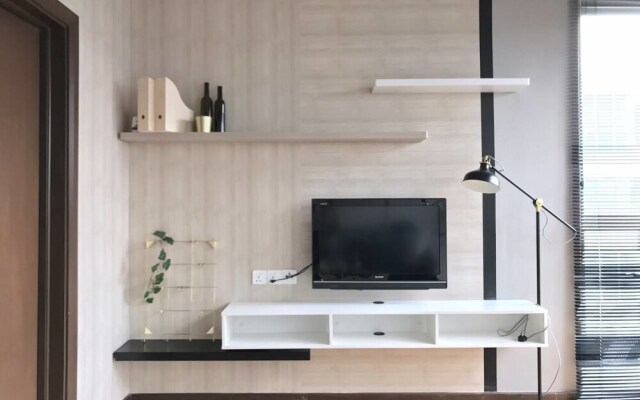 Cozy 1BR With Gorgeous Infinity Pool Views