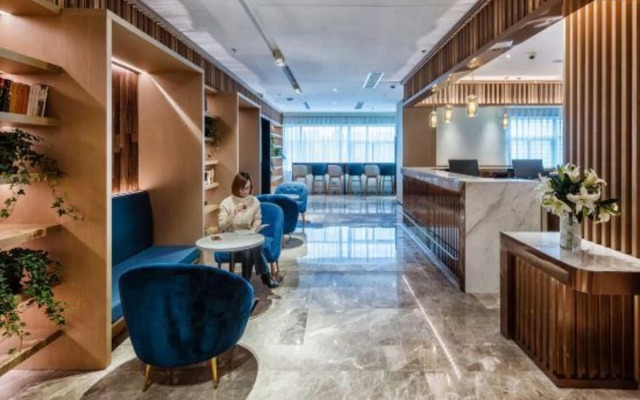 Suning Yayue Hotel (Zhangjiagang Pedestrian Street Manbatt Square)