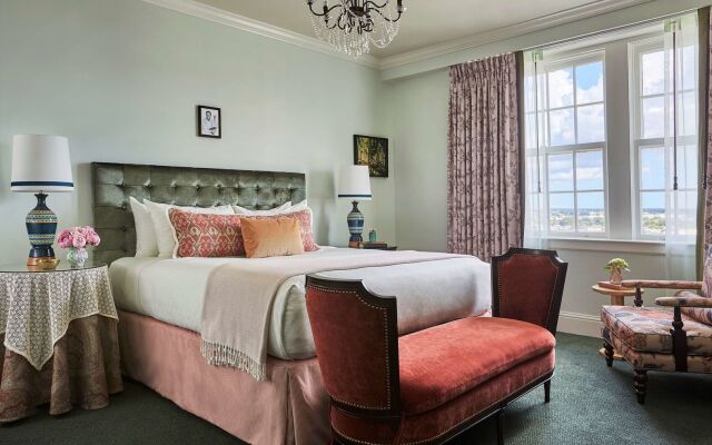 The Pontchartrain Hotel