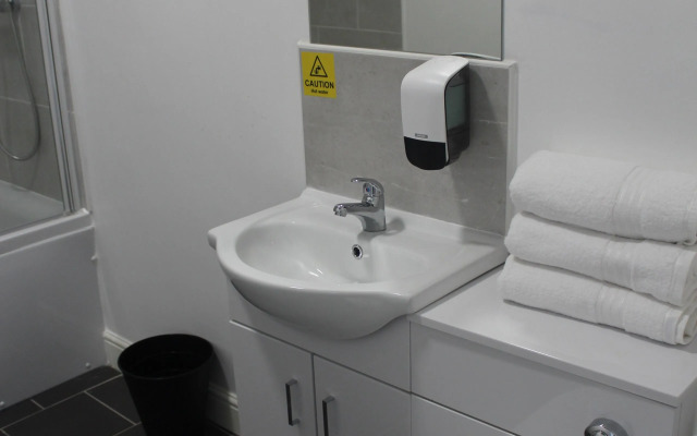 Park Hotel & Apartments