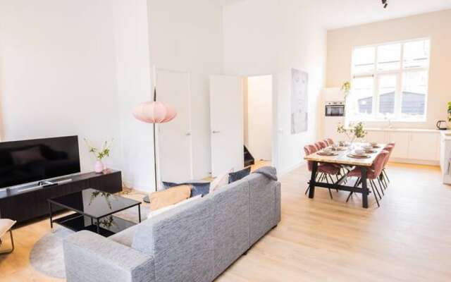 Serviced 3BR Apartment in Utrecht