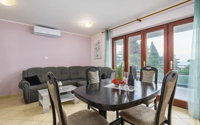 Charming Lovran Apartments With Wonderful Sea View