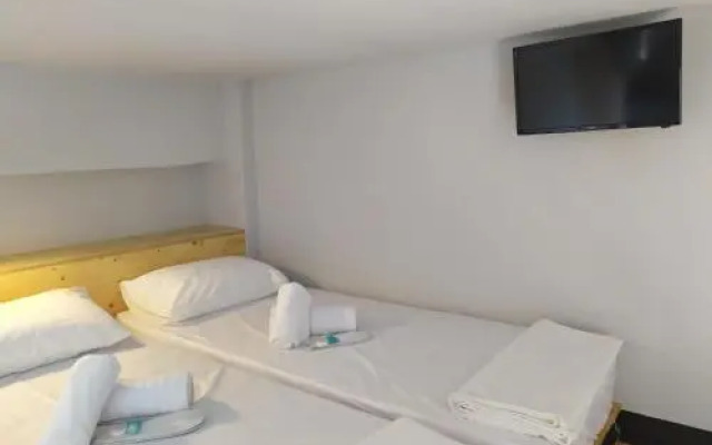 Thess Rooms Georgiou Katechaki 13
