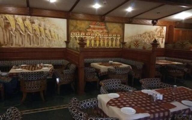 hotel srichakra international