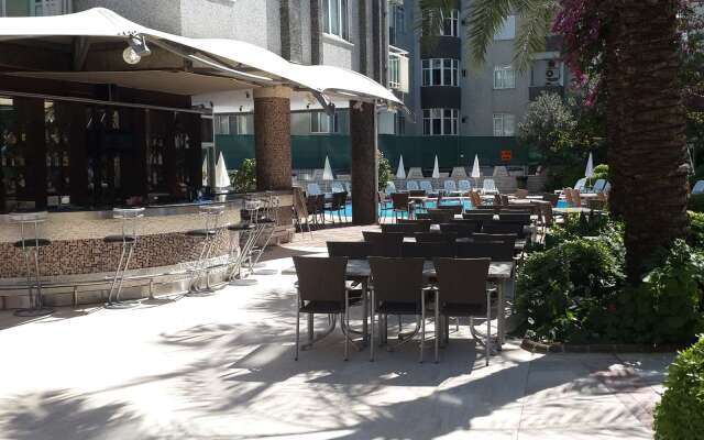 Carmen Suite Hotel