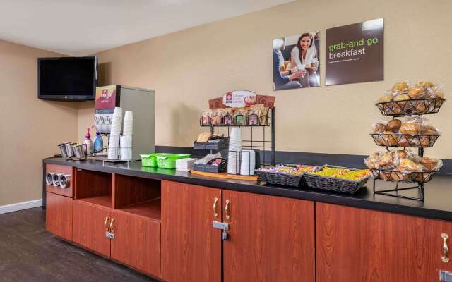 Extended Stay America Suites Orlando Southpark Commodity Cir