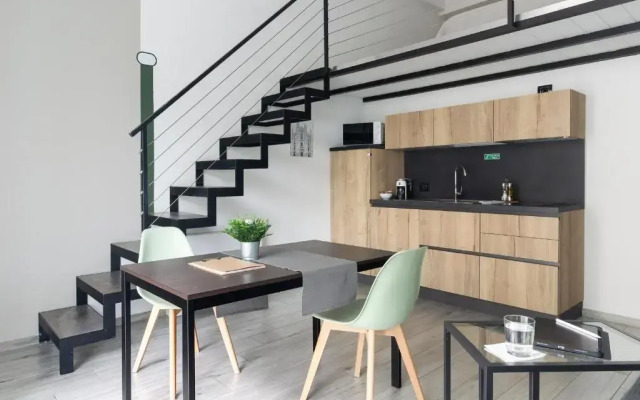Aprica16 Loft House Milano