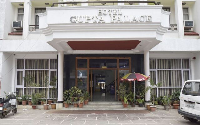 OYO 13326 Gupta Palace