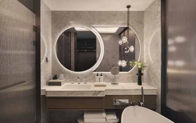 Intercontinental Xiangyang by IHG