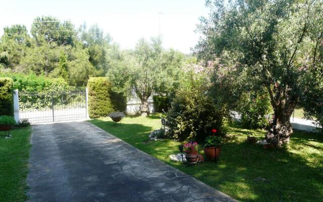 Summer House Toula