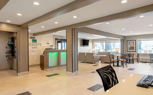 Quality Inn Mishawaka - South Bend