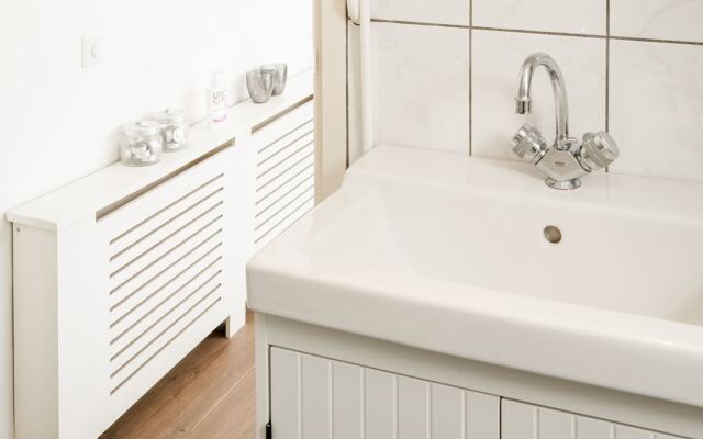 Secluded Bungalow in Laag-soeren With Garden