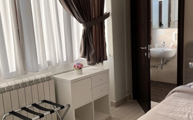 Suite 39 Guest House