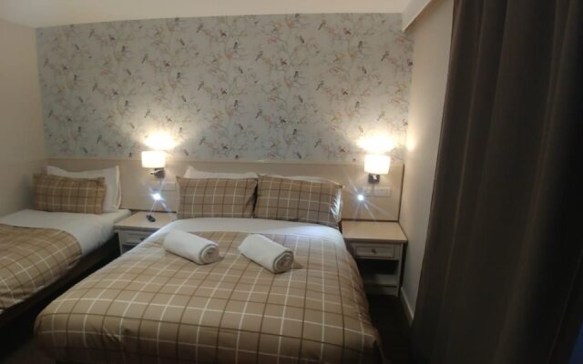 Clydebank Hotel