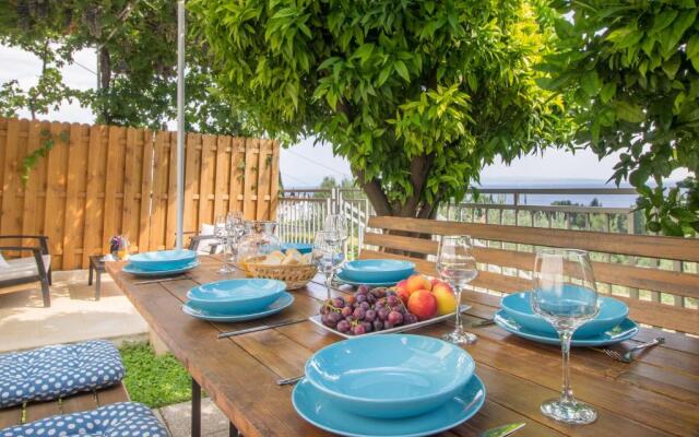 Mediterranean House - Forest Marjan