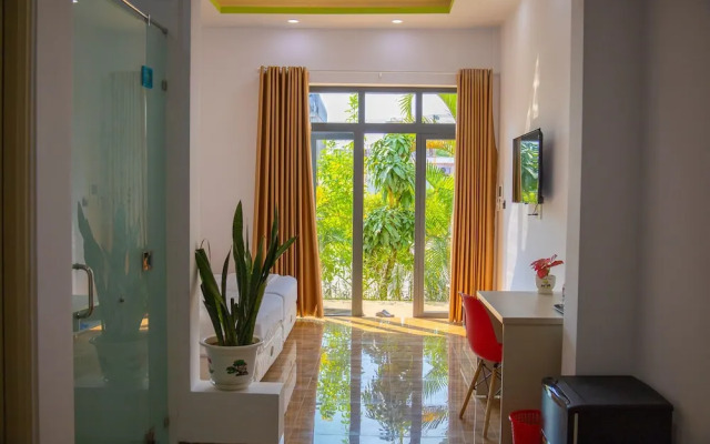 Lily Bungalow