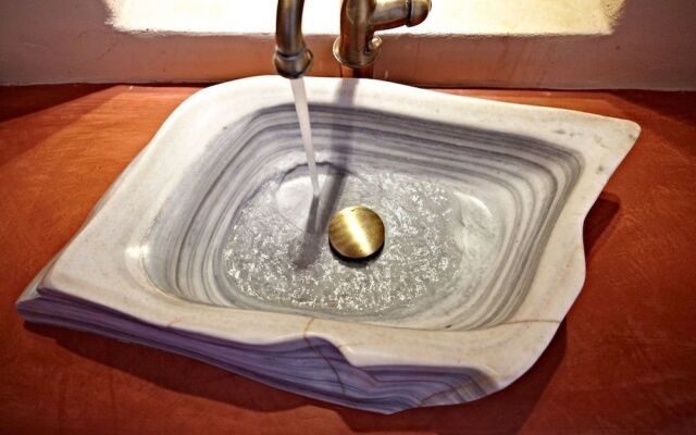 Voreina Gallery Suites