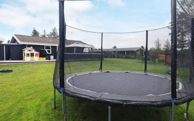 6 Person Holiday Home in Hals