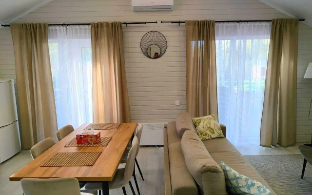 Sreda Green Lounge (Barnhouse 364)