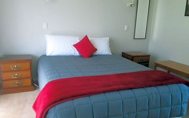 Awatea Park Motel