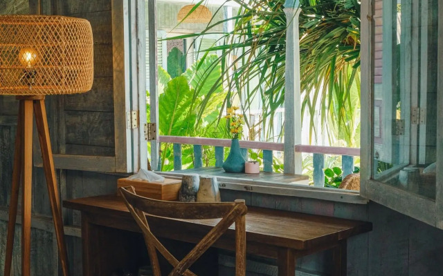 The Garden Shacks at Sandy Bay
