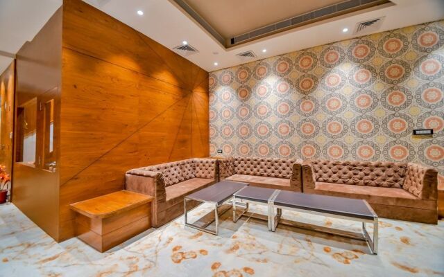 Capital O 40626 M3 Hotel