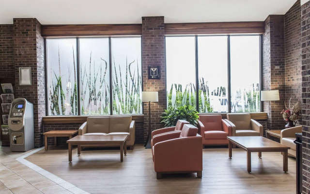 Quality Inn & Suites Gatineau