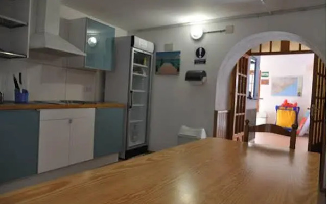 Mana Mana Youth Hostel