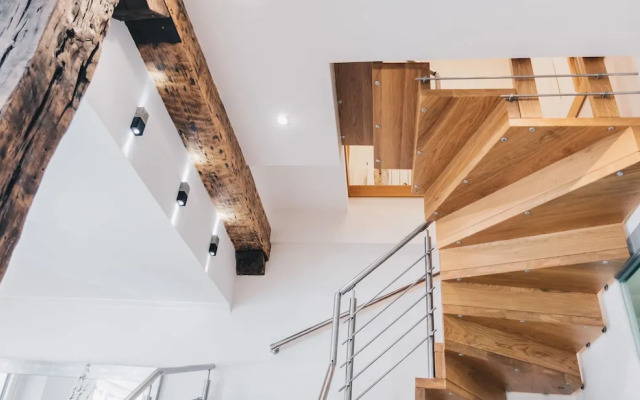 Nerbioi by People Rentals